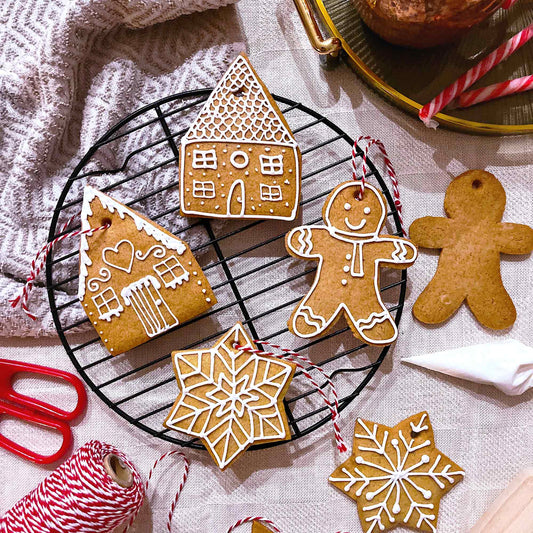 How to make your Festive Tree Decorations! - Baked by Steph