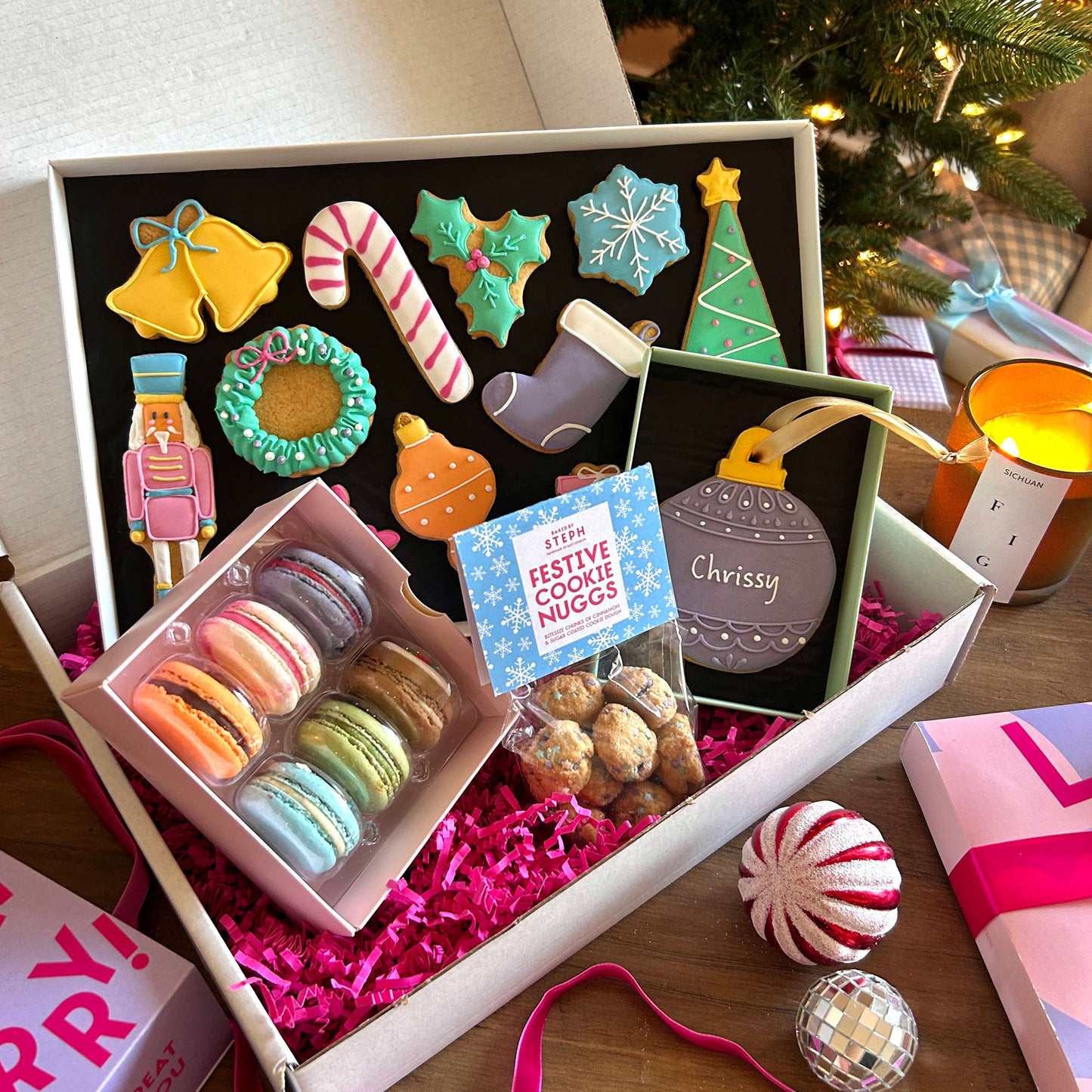 Luxury Christmas Cookies & Macarons Hamper