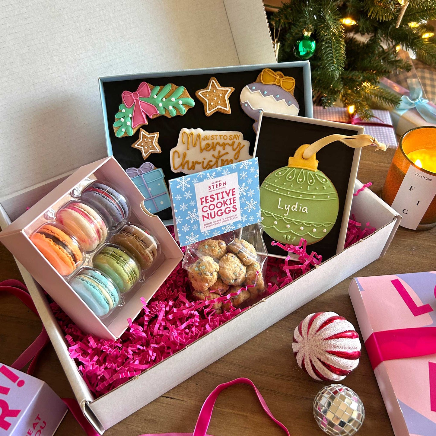 Classic Christmas Cookies & Macarons Hamper